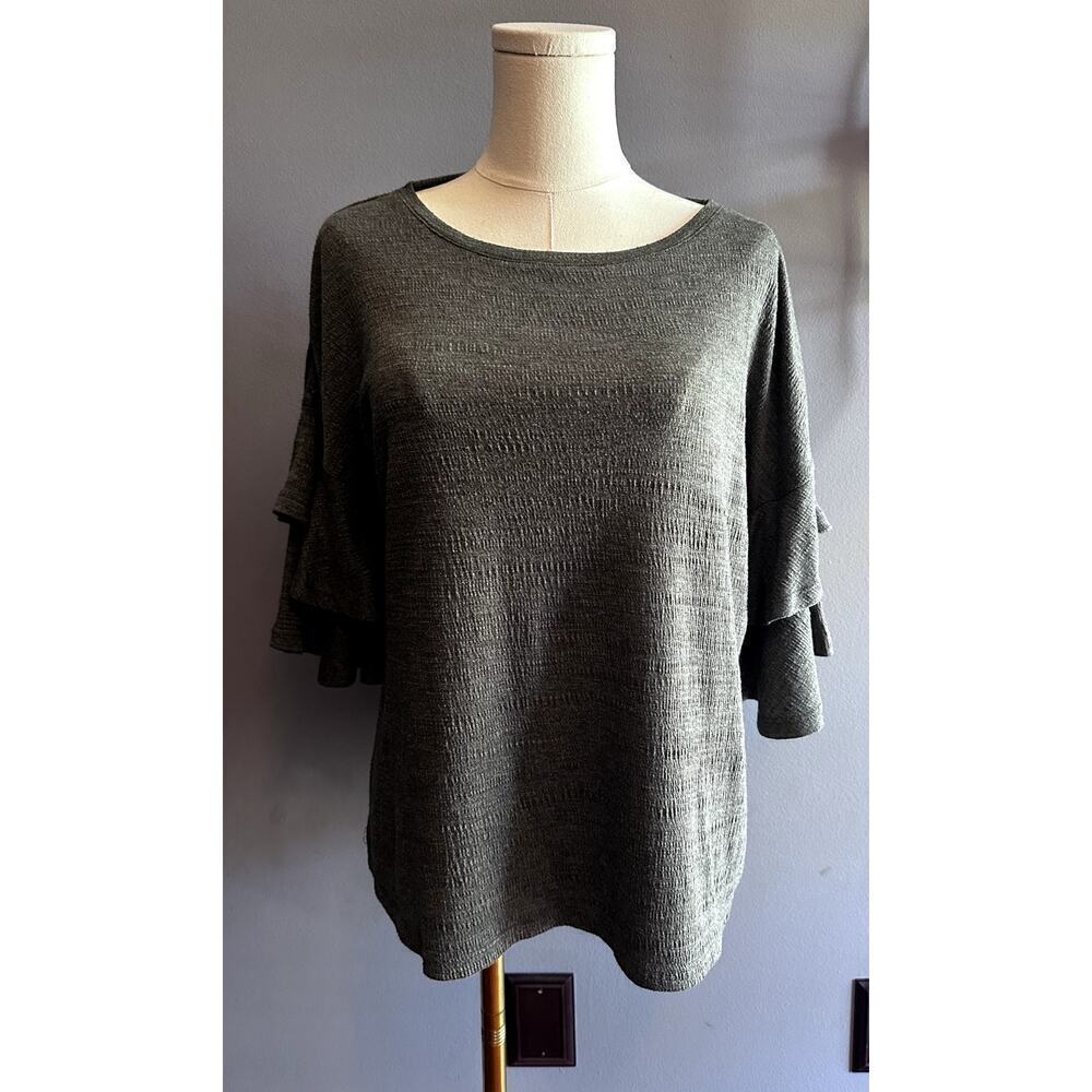 Cable & Gauge Blouse Size MEDIUM Olive green
